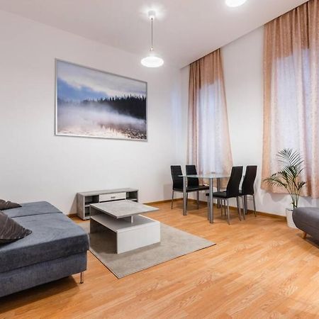 Family Apartment Next To Danube River Вена Экстерьер фото