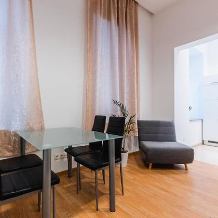 Family Apartment Next To Danube River Вена Экстерьер фото