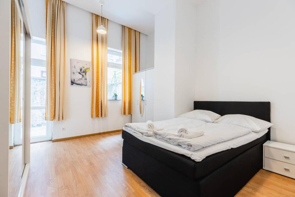 Family Apartment Next To Danube River Вена Экстерьер фото
