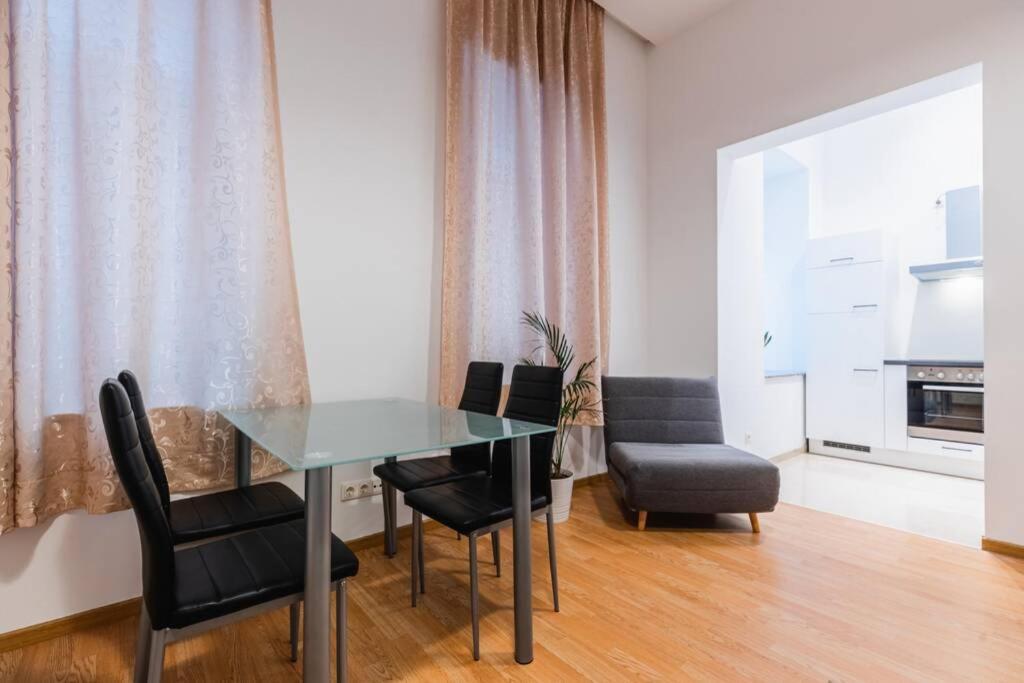 Family Apartment Next To Danube River Вена Экстерьер фото